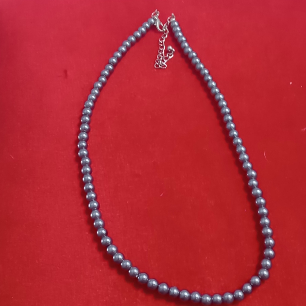 gunmetal costume pearl necklace